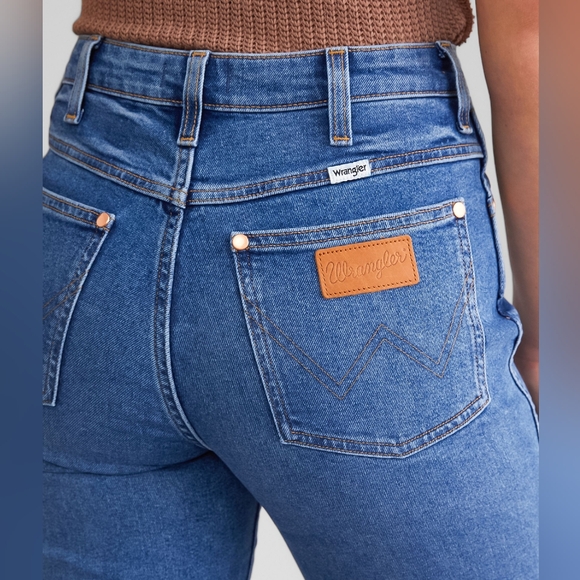 Wrangler Wanderer 622 High Rise Flare Women's 28/34 - Picture 5 of 7